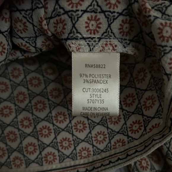 Max Studio Balloon Sleeve Button-Up Peplum Top - Picture 7 of 8